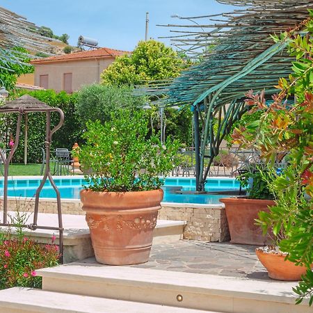 Il Giardino Degli Aranci Bed & Breakfast Mores Екстериор снимка