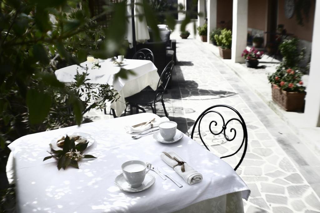 Il Giardino Degli Aranci Bed & Breakfast Mores Екстериор снимка