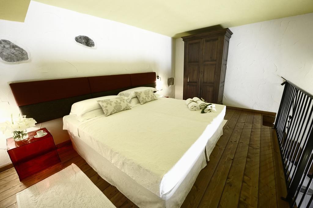 Il Giardino Degli Aranci Bed & Breakfast Mores Стая снимка